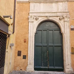 Coronari Apartment