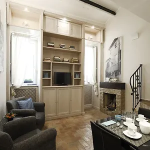 Antiche Residenze Romane - Campo De' Fiori Apartment